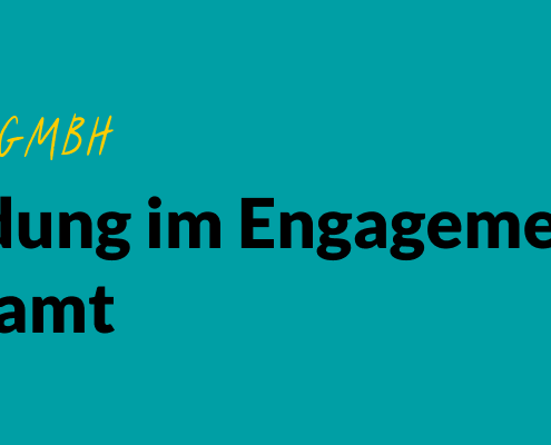 Grafik mit einer gezeichneten Lupe und dem Text: #EngagiertGeforscht. Learninglab gGmbH: Weiterbildung im Engagement und Ehrenamt