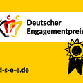 Gelbes Rechteck mit dem Logo des Deutschen Engagementpreises, dem Icon eines Ordens und der Webadresse d-s-e-e.de